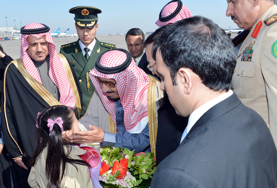 استقبال كبير لولي العهد في بكين واجتماع مع الرئيس الصيني