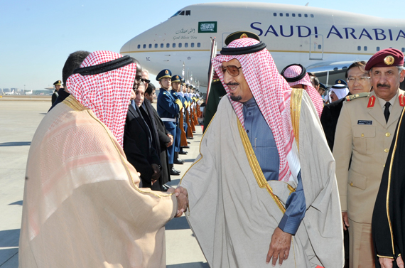 استقبال كبير لولي العهد في بكين واجتماع مع الرئيس الصيني