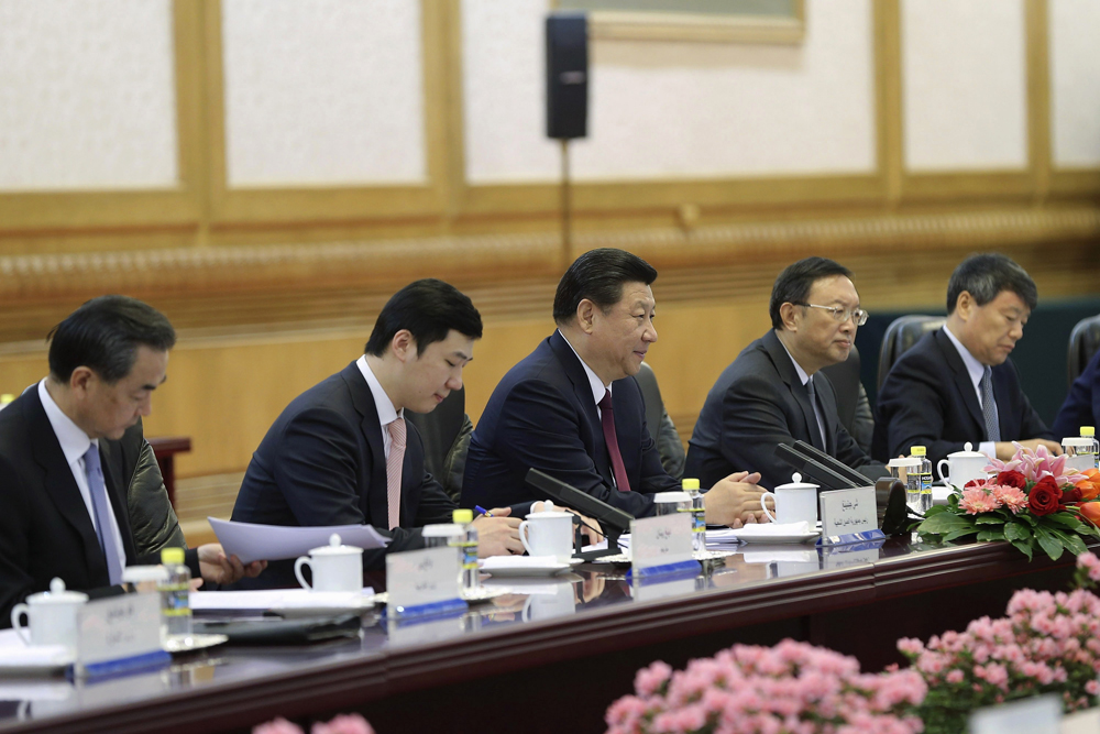 استقبال كبير لولي العهد في بكين واجتماع مع الرئيس الصيني