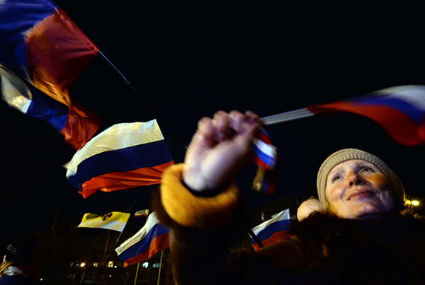قصة مصورة : أوباما يفرض عقوبات على 11 روسيا وأوكرانيا بعد استفتاء القرم