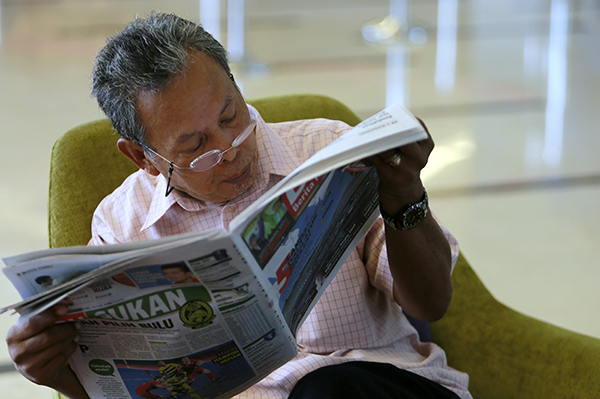 وزير النقل الماليزي : لا نستطيع تحديد وقت فصل نظام الاتصال على متن الطائرة المفقودة