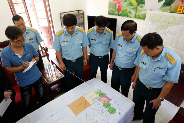 وزير النقل الماليزي : لا توجد تطورات إيجابية في جهود البحث عن الطائرة المفقودة