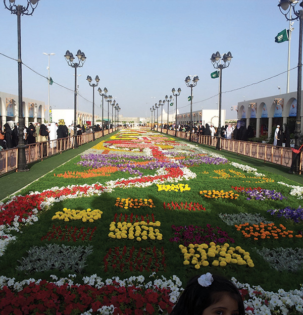 «الزهور» في المدينة المنورة .. أروع الأفكار
من أبسط الأشياء