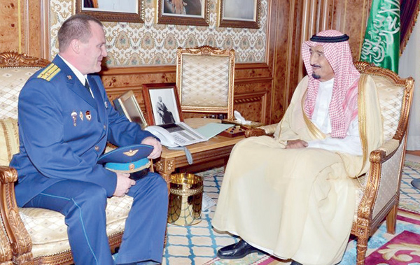ولي العهد يتسلم رسالة من وزير الدفاع الروسي