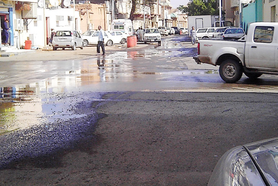 تأخر مشروع الصرف الصحي يؤجل سفلتة شوارع حائل