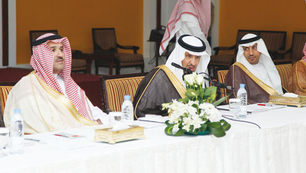 إطلاق دبلوم عالٍ للغة الإشارة .. ومذكرات تفاهم مع جامعات