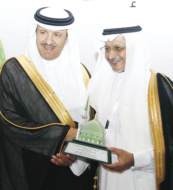 إطلاق دبلوم عالٍ للغة الإشارة .. ومذكرات تفاهم مع جامعات