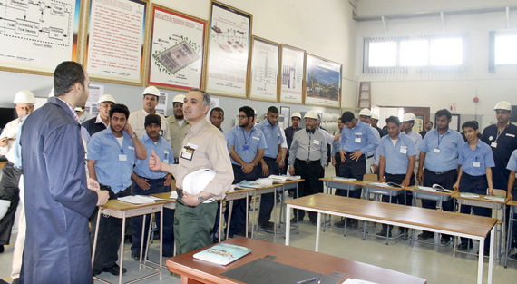 «السعودية للكهرباء» تحتفل بتخريج 961 متدربا في معاهدها