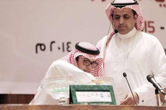 الـ 12 و13.. جولتا الأقطاب المتنافرة