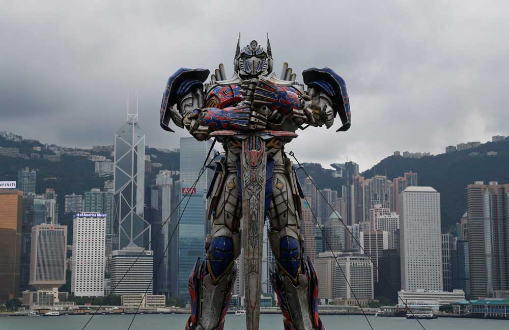 قصة مصورة: إطلاق مجسم لبطل فيلم المتحولون الجديد في هونج كونج