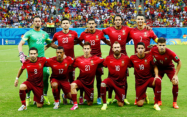 قصة مصورة : هدف برتغالي قاتل يشعل حسابات مجموعة الموت