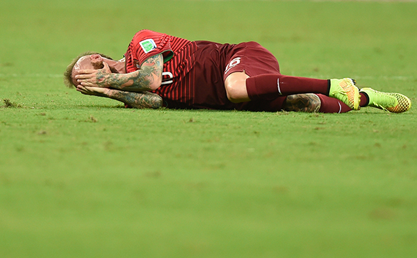 قصة مصورة : هدف برتغالي قاتل يشعل حسابات مجموعة الموت