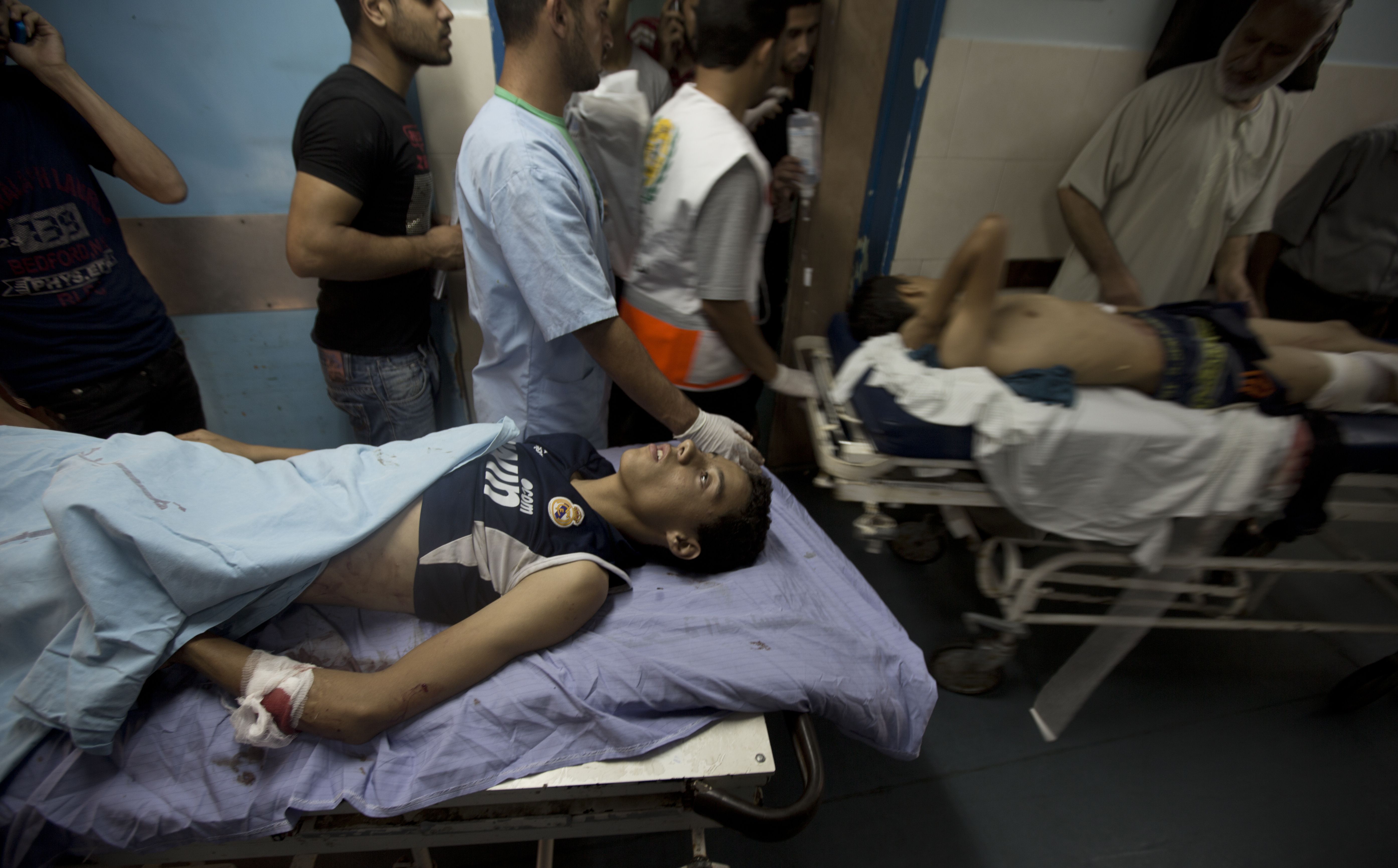 الرئيس المصري يتعهد بالسعي لوقف فوري لاطلاق النار بين الفلسطينيين واسرائيل