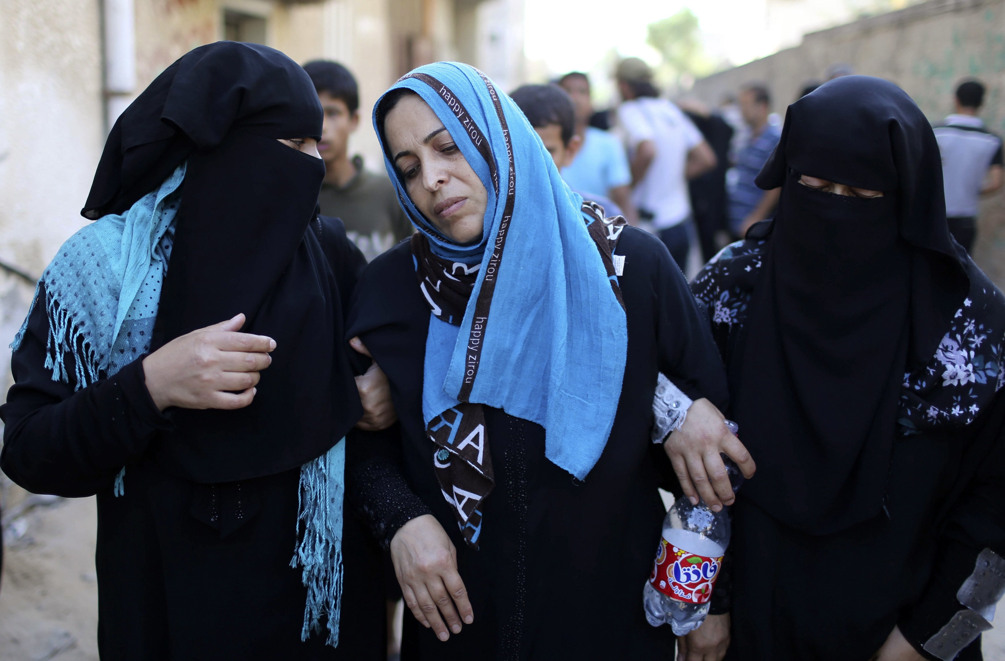 الرئيس المصري يتعهد بالسعي لوقف فوري لاطلاق النار بين الفلسطينيين واسرائيل