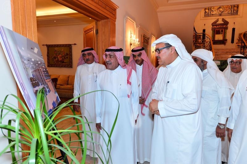 ولي ولي العهد يشرف اجتماع المجلس الفخري لمؤسسة البيان الخيرية للتعليم