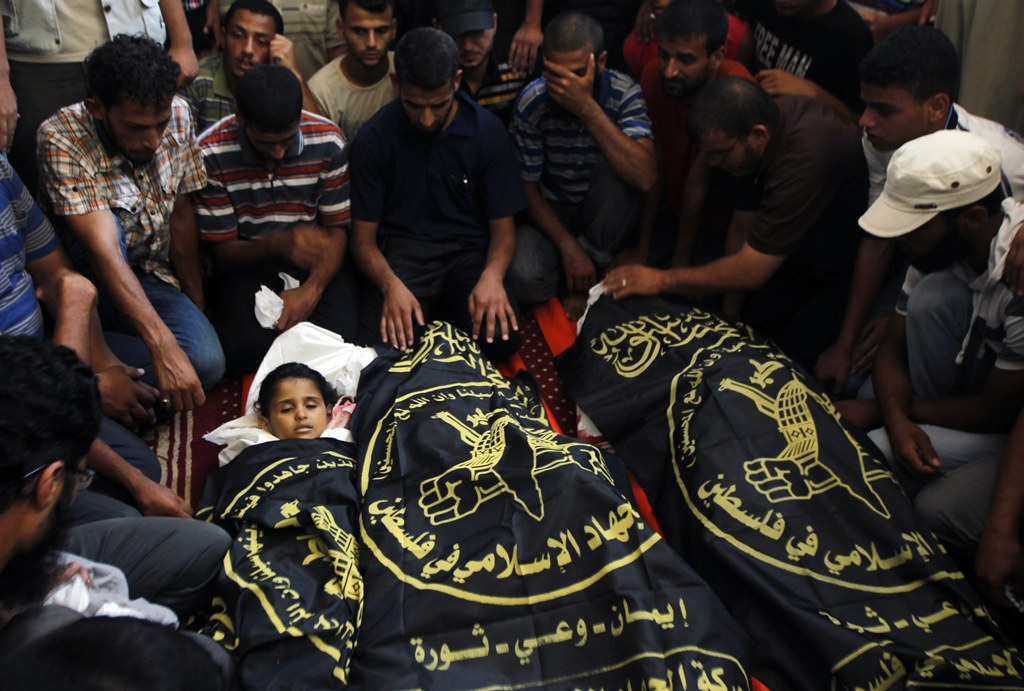 مقتل أول إسرائيلي في قصف صاروخي من غزة