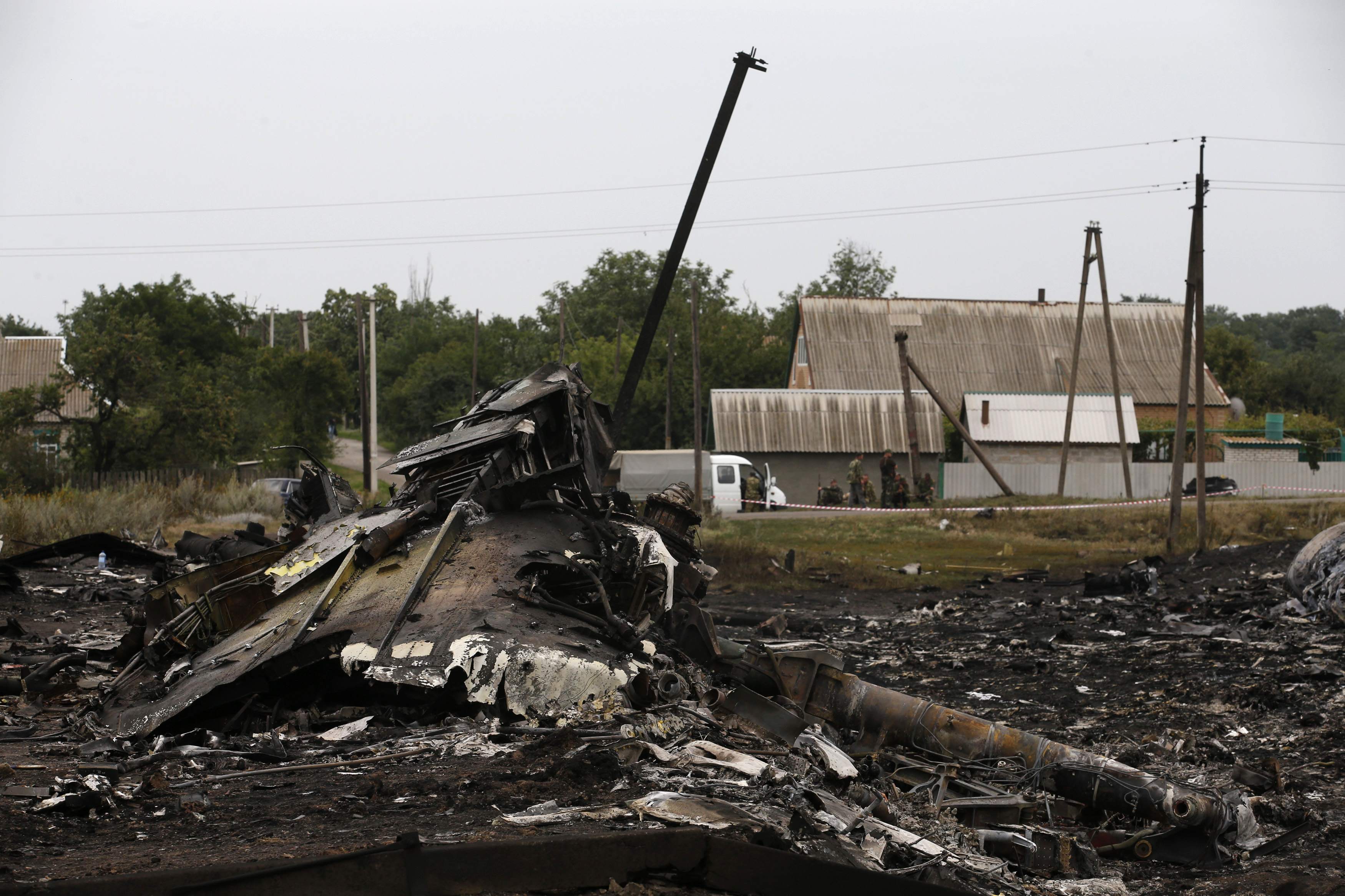 صاروخ من منطقة الانفصاليين الروس أسقط الطائرة الماليزية