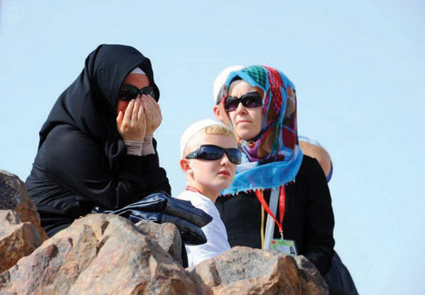 6.3 مليون تأشيرة عمرة حتى أمس.. بزيادة 900 ألف