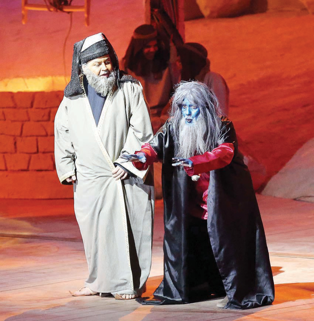 خشبة المسرح .. من الترفيه إلى التوعية