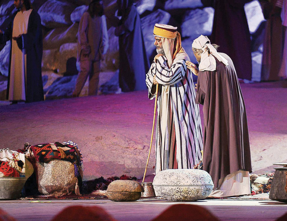 خشبة المسرح .. من الترفيه إلى التوعية