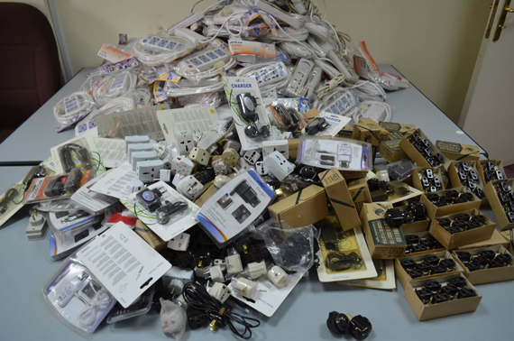 التجارة : مصادرة 8 آلاف سلعة مقلدة ومخالفة في الطائف