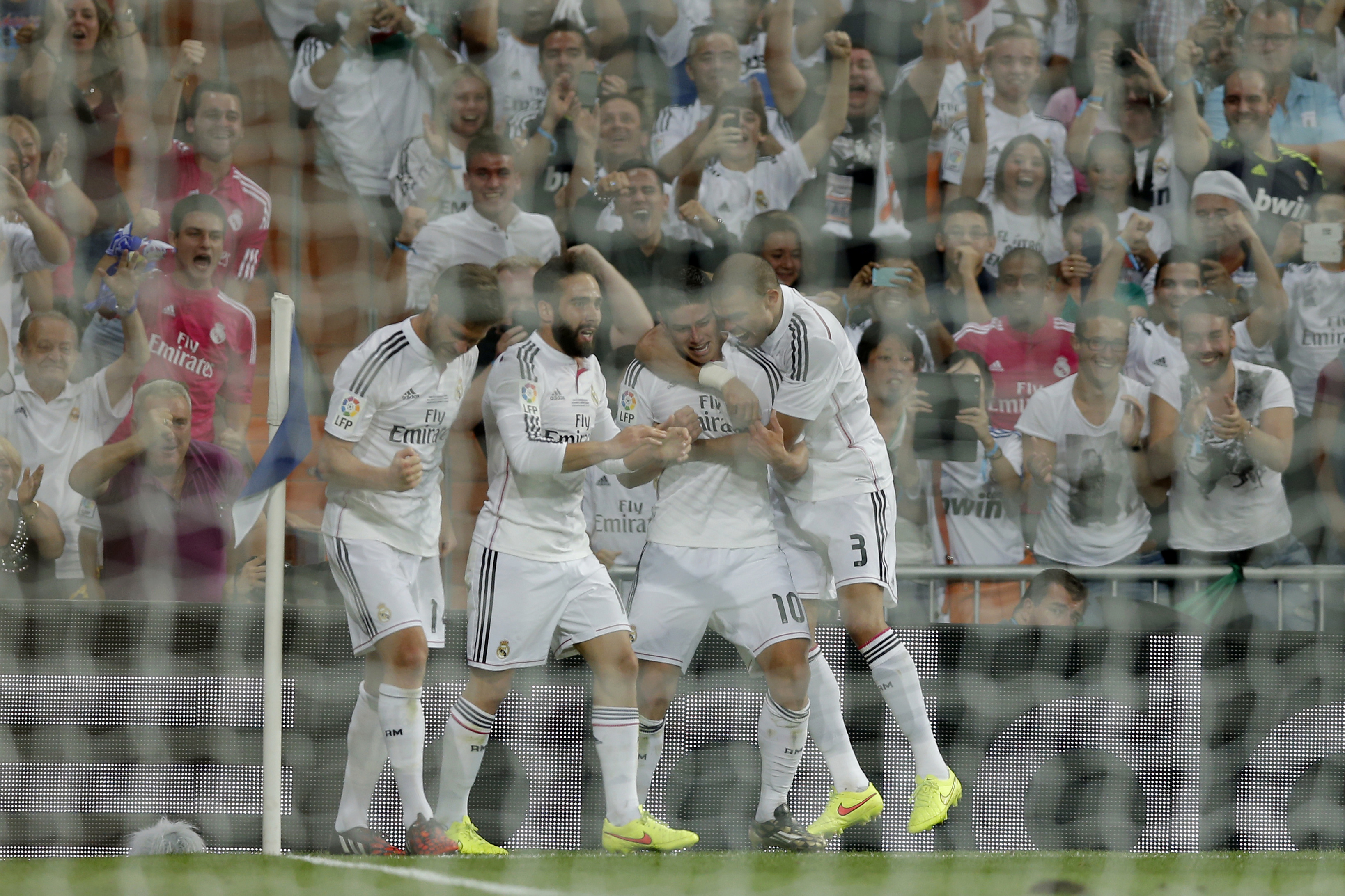 أتلتيكو ينتزع التعادل على ملعب الريال ويقترب من لقب السوبر