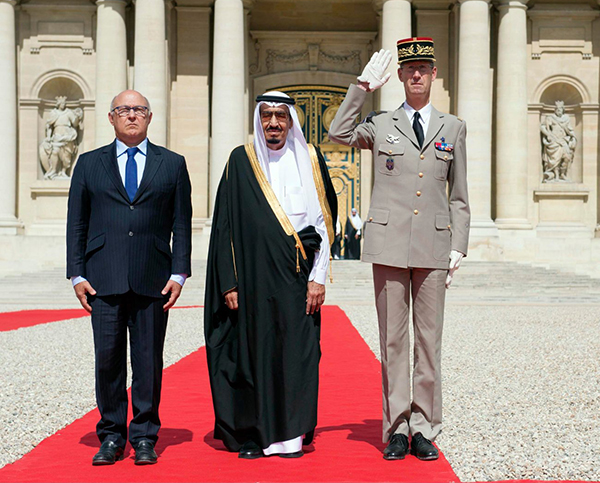 ولي العهد: زيارتي لفرنسا لتعزيز التعاون الثنائي بين البلدين