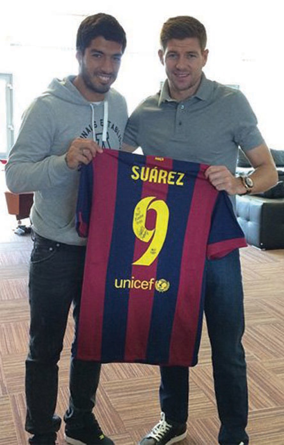 هدية جيرارد .. قميص سواريز