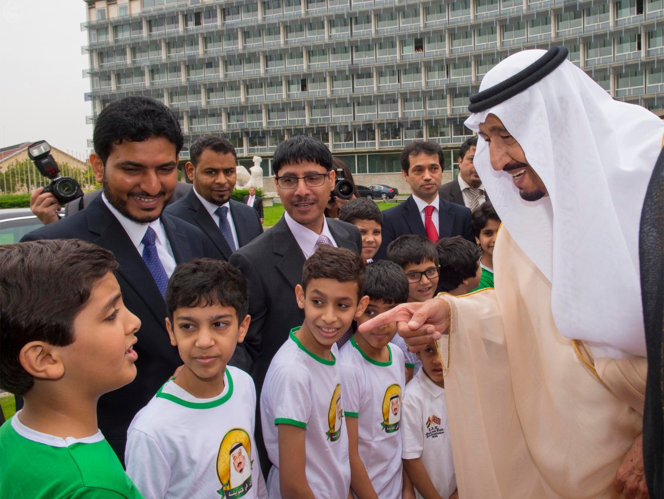 ولي العهد يزور منظمة "اليونسكو"