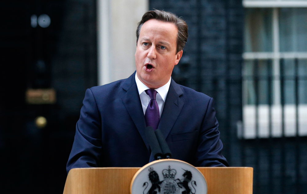 الأسكتلنديون رفضوا الاستقلال والمملكة المتحدة تعد بسلطات أوسع لمناطقها