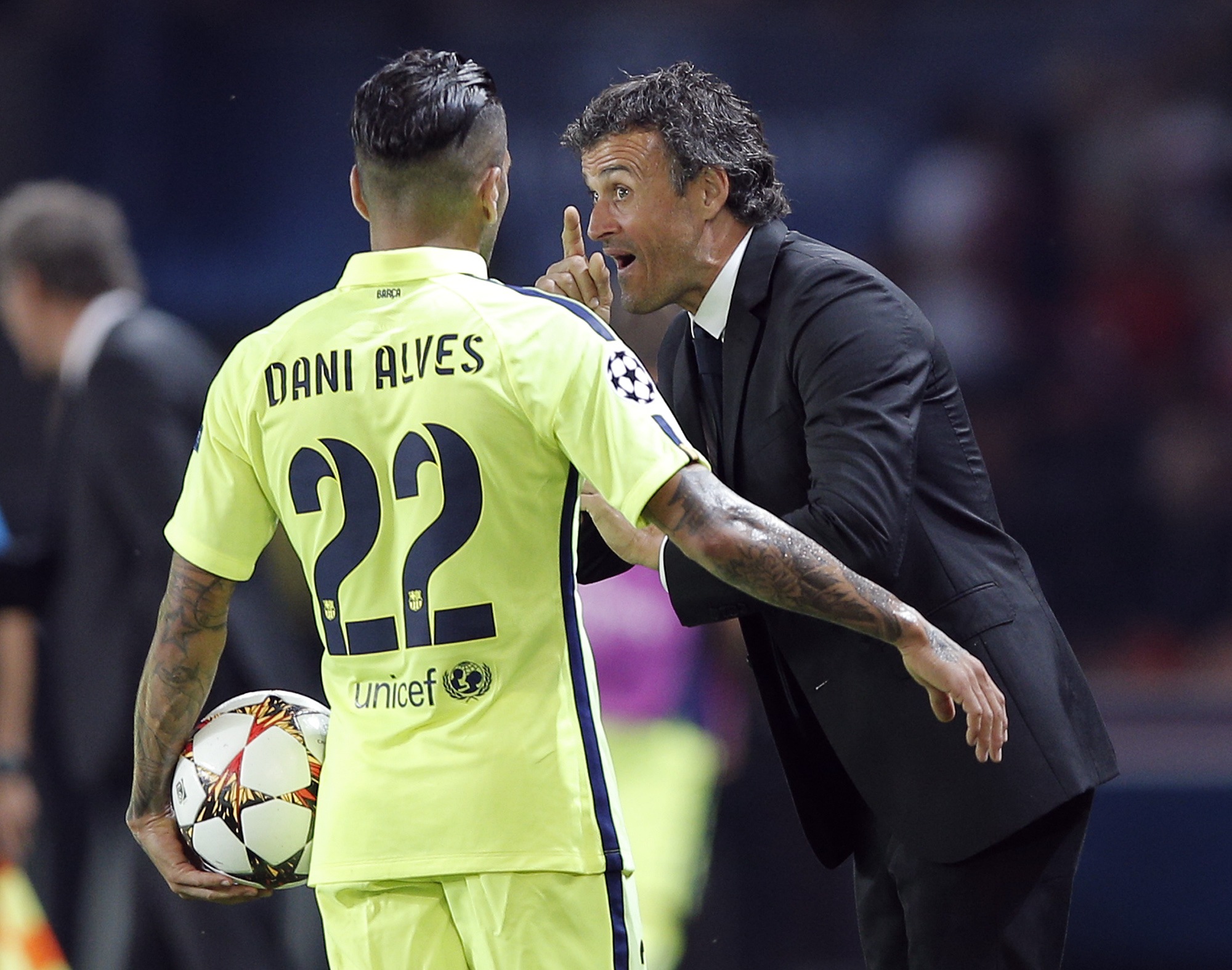 انريكي : ارتكبنا أخطاء دفاعية قاتلة وباريس سان جيرمان يضاهي برشلونة