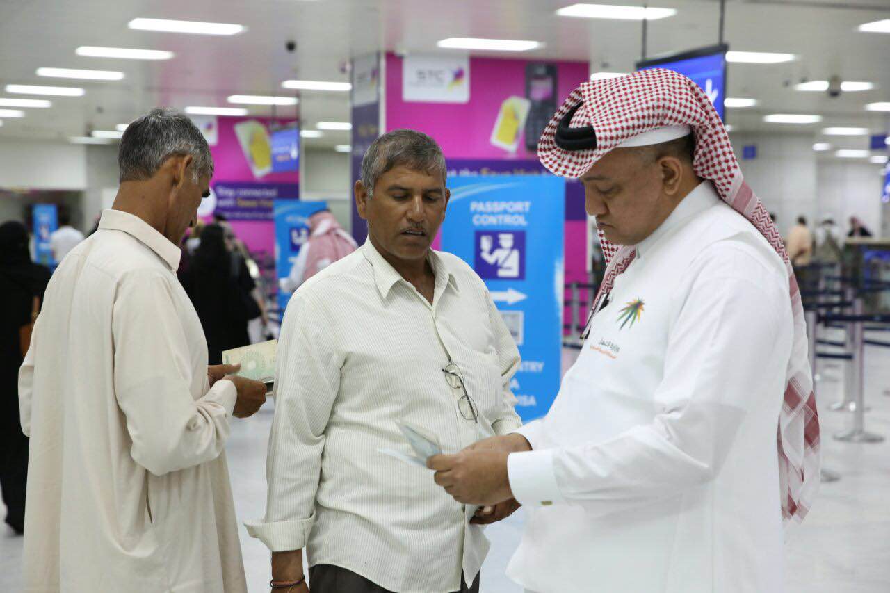 العمل: استمرار أعمال التفتيش والزيارات الميدانية داخل المشاعر