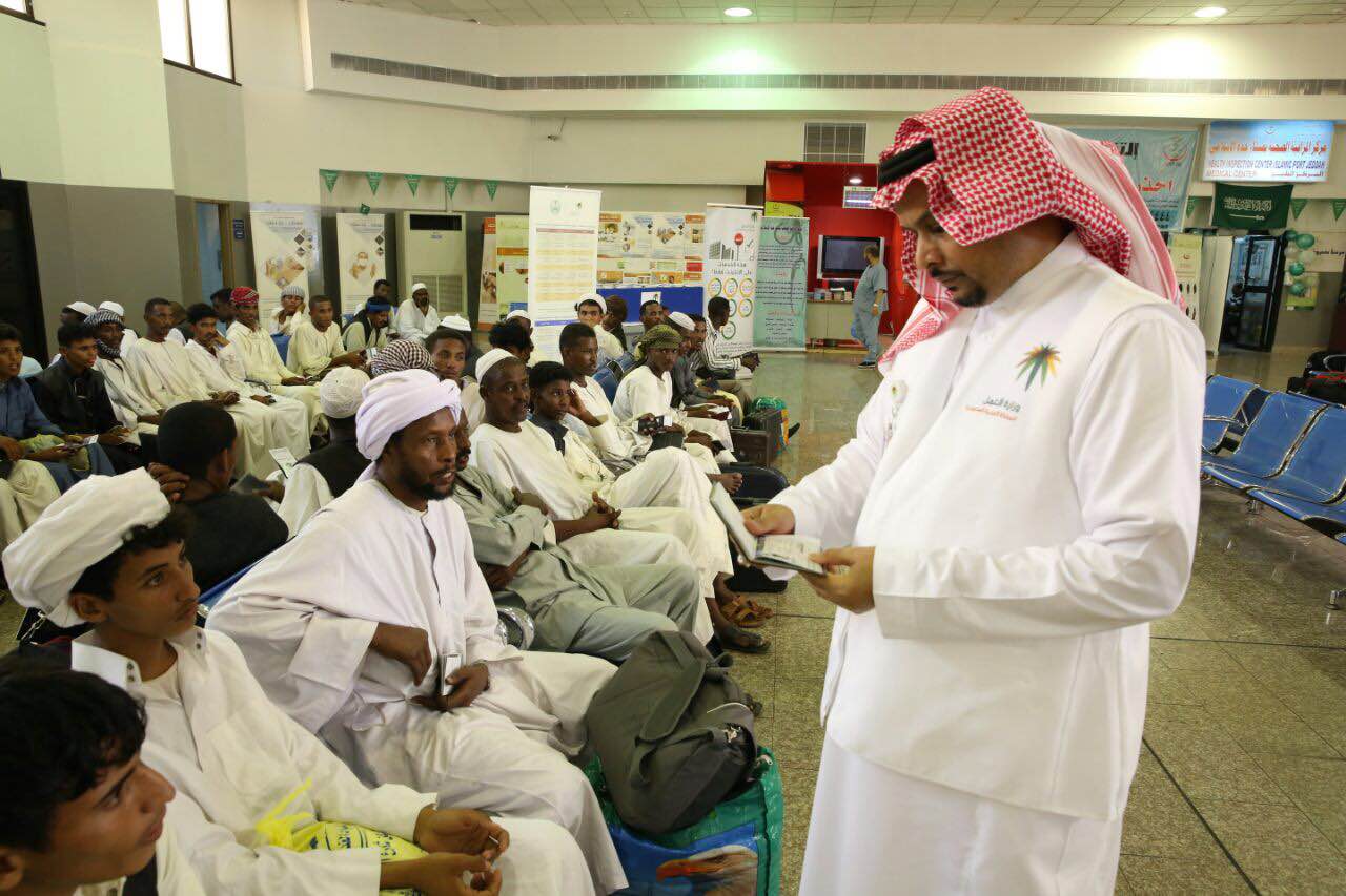 العمل: استمرار أعمال التفتيش والزيارات الميدانية داخل المشاعر