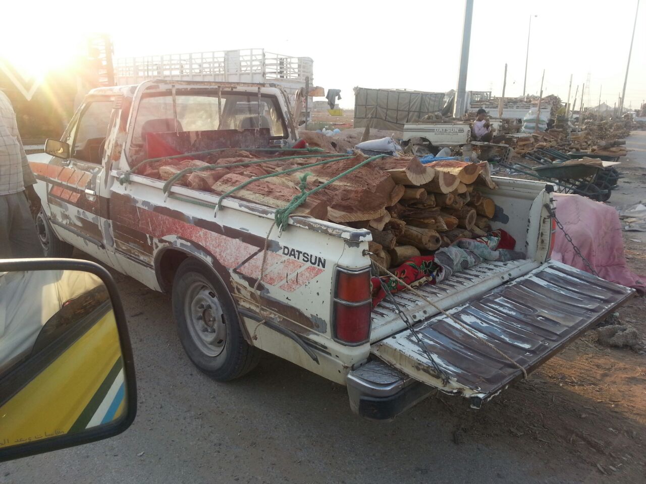 أمانة الرياض تضبط مسالخ عشوائية وباعة جائلين مخالفين شرق وشمال العاصمة