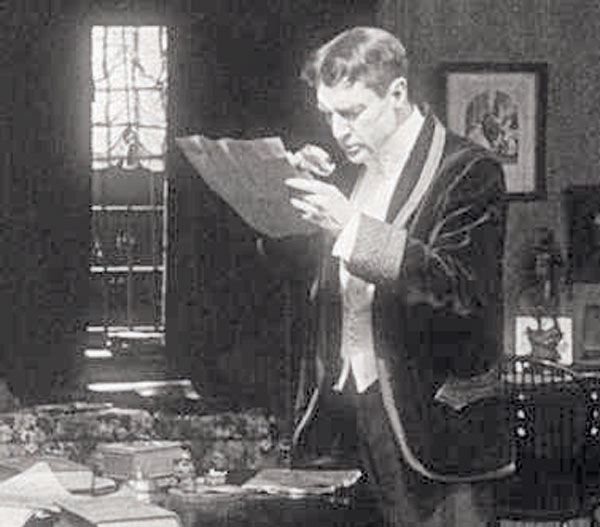 العثور على فيلم صامت نادر لشرلوك هولمز في باريس