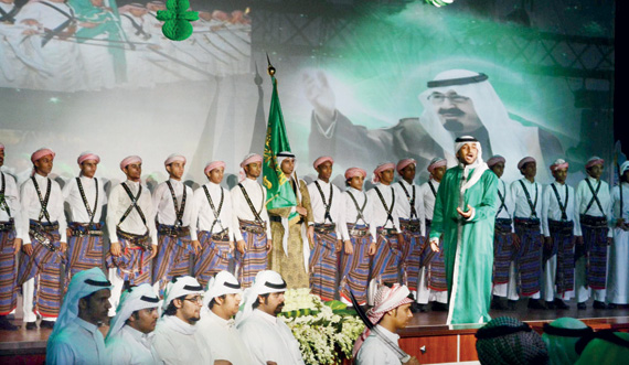 «الدمة».. رقصة الحرب والسلام في ثوب جديد