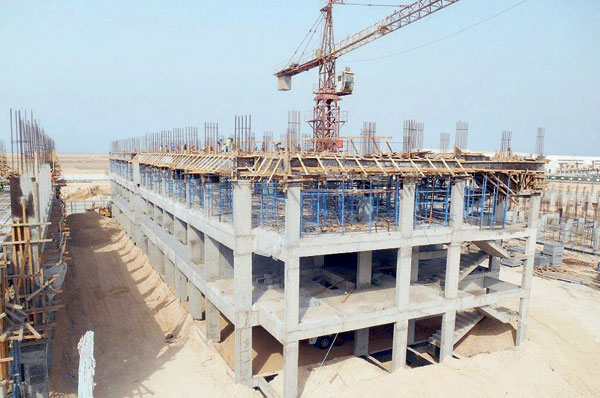 مدينة الملك عبد الله الاقتصادية توقع عقدا بقيمة 90 مليون ريال لتطوير المرحلتين الأولى والثانية من مجمع «القرية» السكني