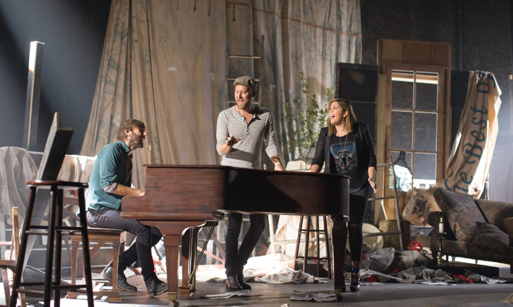 فيلم "فيوري" يتصدر إيرادات السينما