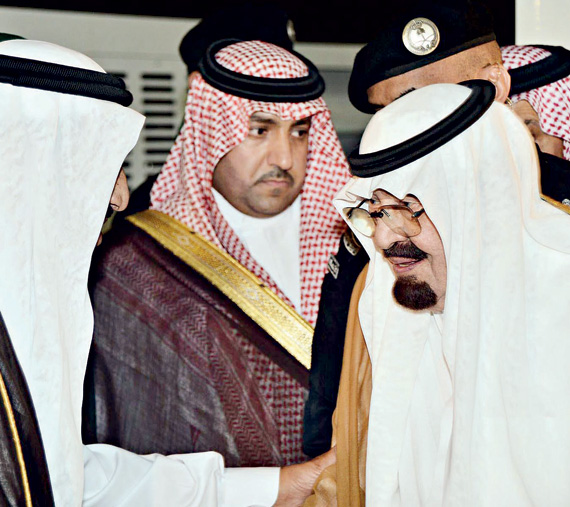 خادم الحرمين الشريفين يصل الرياض قادما من جدة