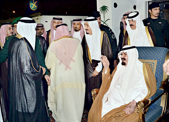 خادم الحرمين الشريفين يصل الرياض قادما من جدة