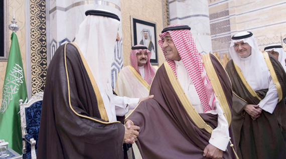 خادم الحرمين الشريفين يصل الرياض قادما من جدة