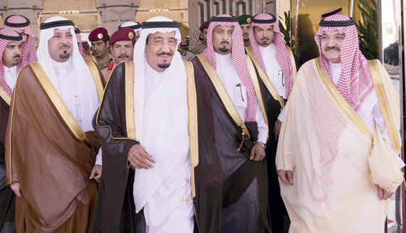 خادم الحرمين الشريفين يصل الرياض قادما من جدة