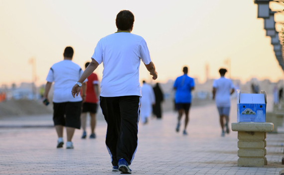 الهزاع : ممارسة الرياضة لنصف ساعة يوميا يعزز صحة البدن