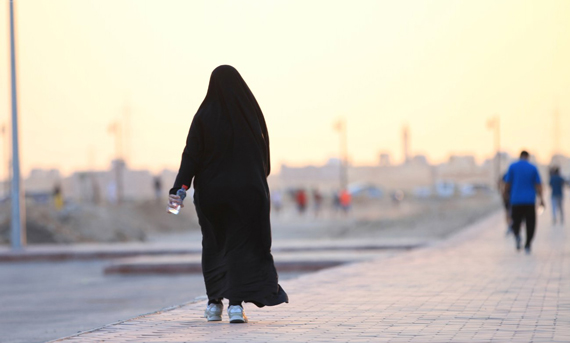 الهزاع : ممارسة الرياضة لنصف ساعة يوميا يعزز صحة البدن