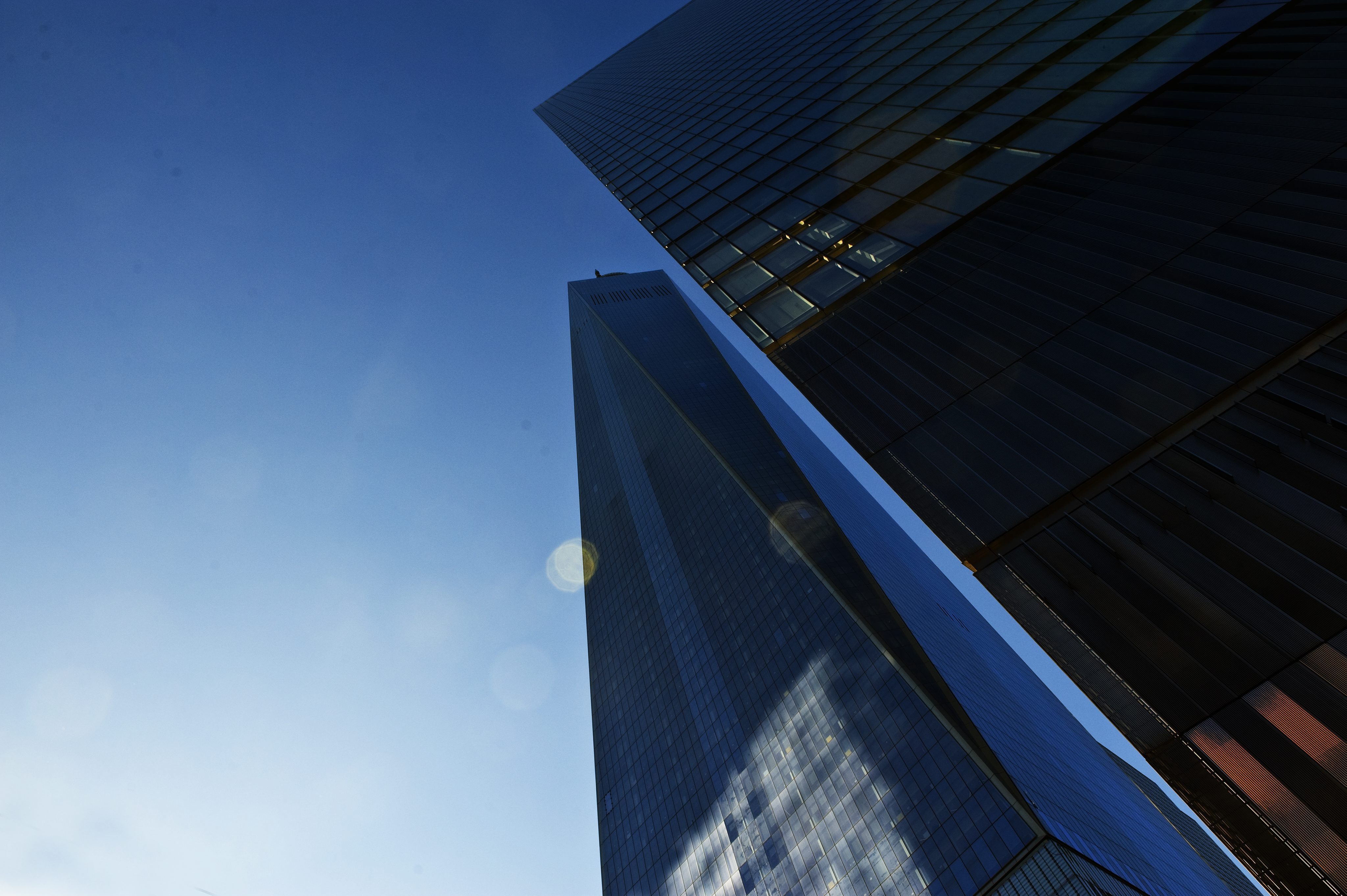 قصة مصورة : افتتاح مبنى "وان وورلد تريد سنتر" في نيويورك