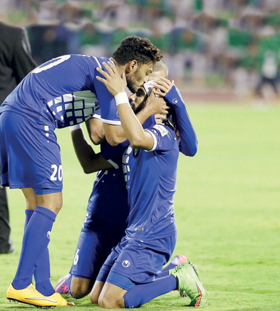 العنزي للكويتيين: أنهوا جنسيتي