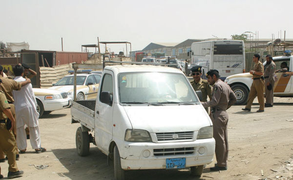 حملة أمنية 90 يوما تطيح بأكثر من 37 ألف مخالف