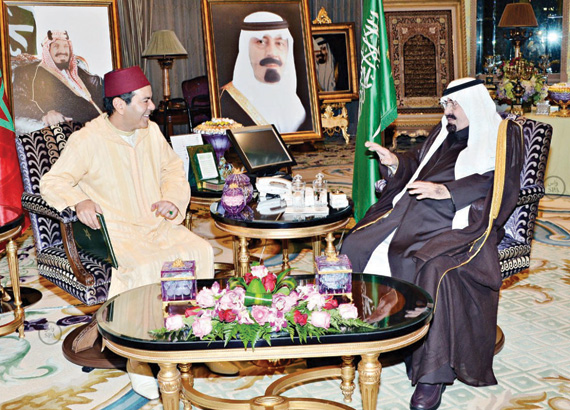 خادم الحرمين يستقبل الأمير
رشيد بن الحسن الثاني