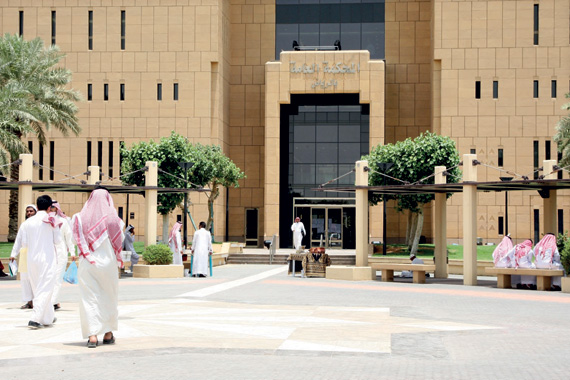 7 محاكم تستقبل 941 قضية مطالبات مالية في شهر