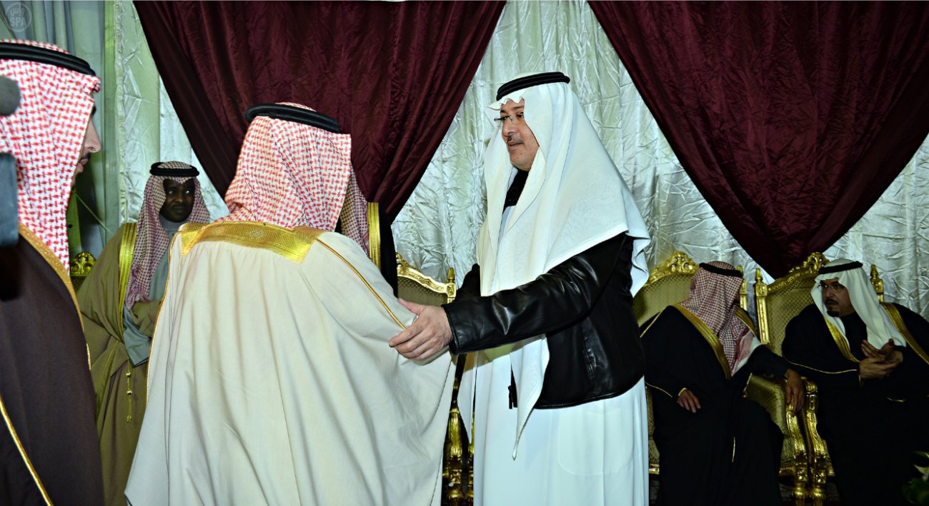 ولي العهد يطمئن على صحة خادم الحرمين الشريفين